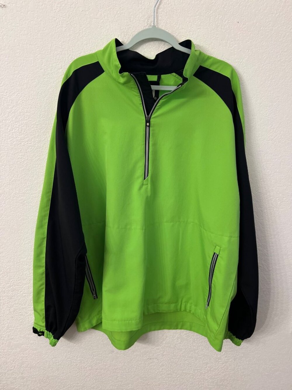 FootJoy Mens Half-Zip Neon Green & Black Pullover Windbreaker Golf Jacket With P